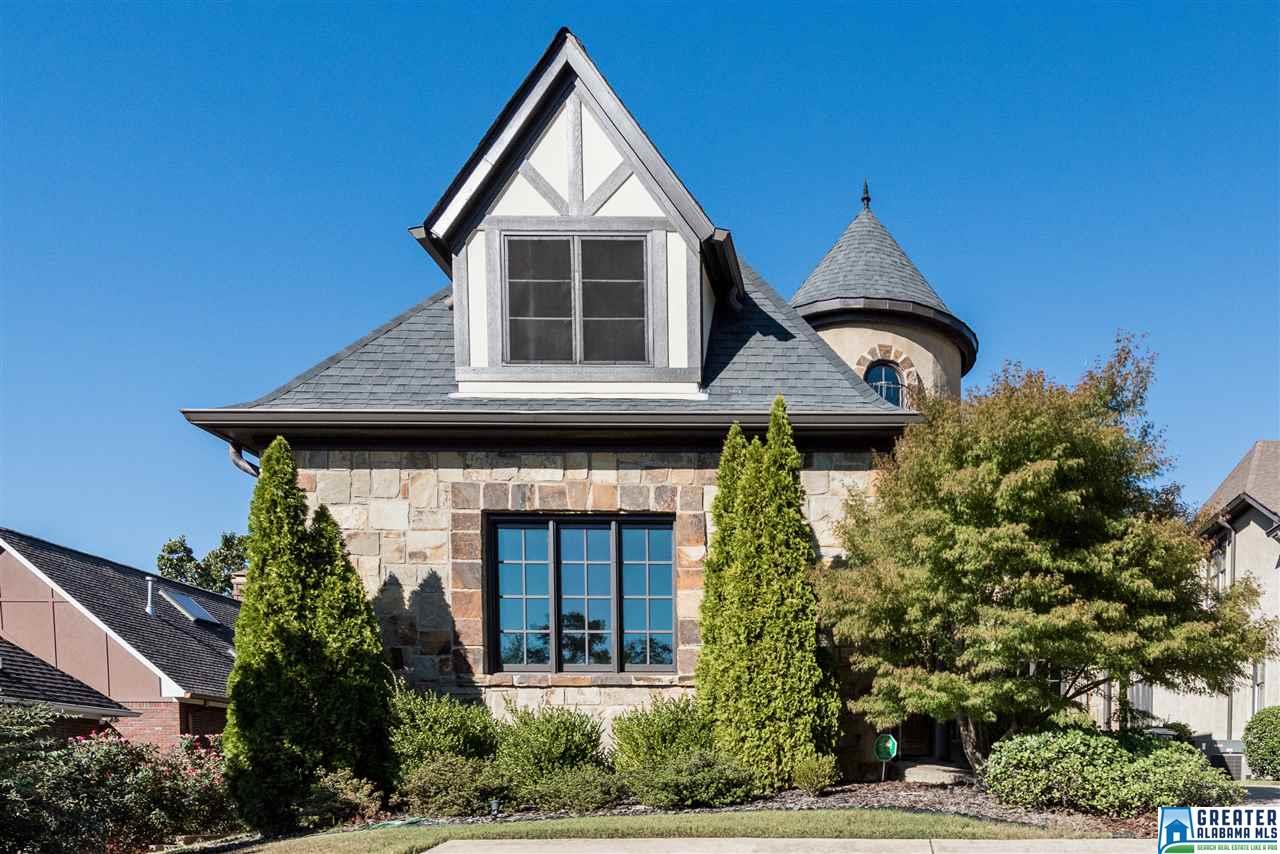 1230 PARLIAMENT LN, Vestavia Hills, AL 35216