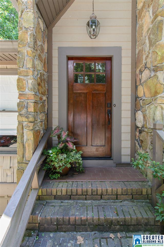 2519 SHADES CREST RD, Vestavia Hills, AL 35216