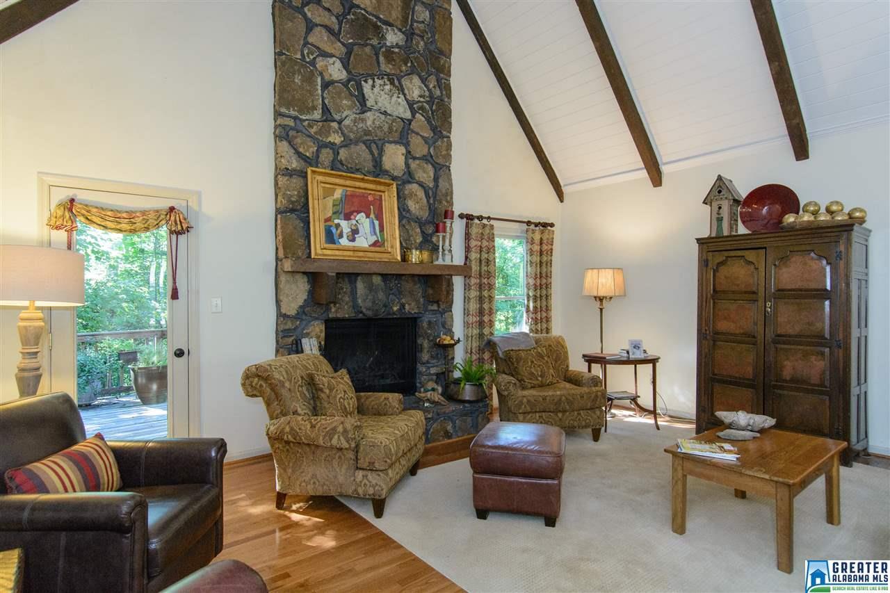 2519 SHADES CREST RD, Vestavia Hills, AL 35216