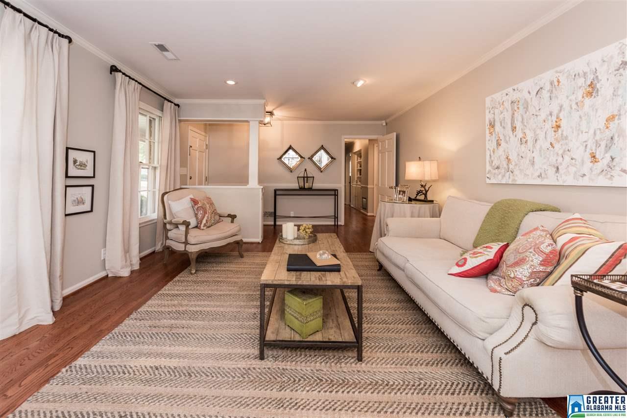 1313 ROUND HILL RD, Vestavia Hills, AL 35216