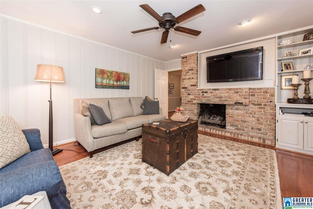 1313 ROUND HILL RD, Vestavia Hills, AL 35216