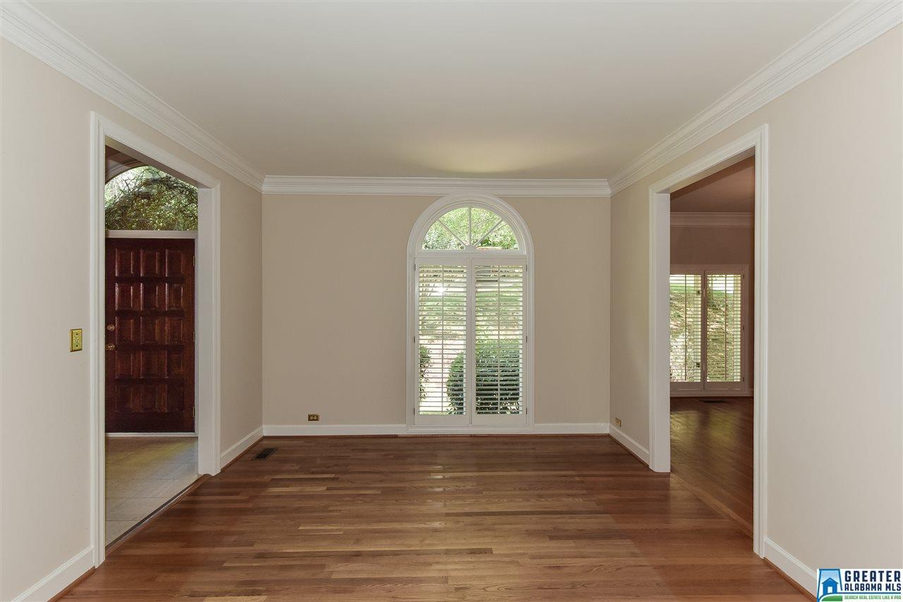 345 VESCLUB DR, Vestavia Hills, AL 35216