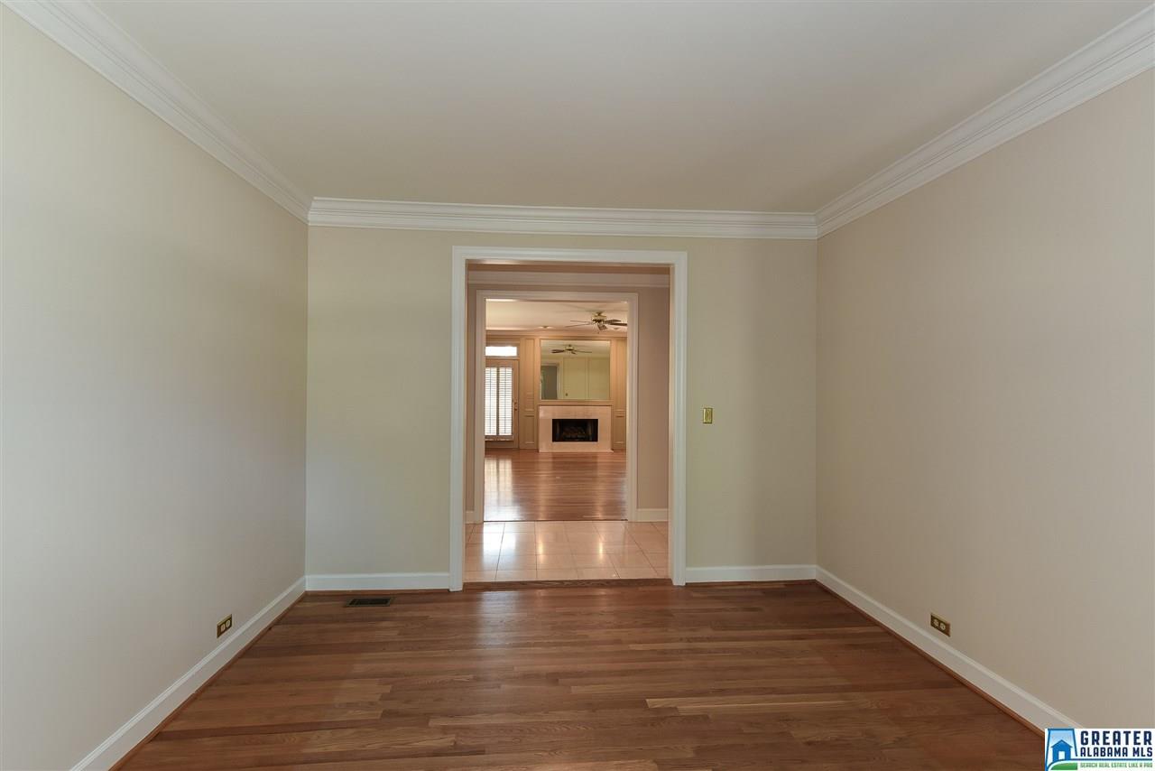 345 VESCLUB DR, Vestavia Hills, AL 35216