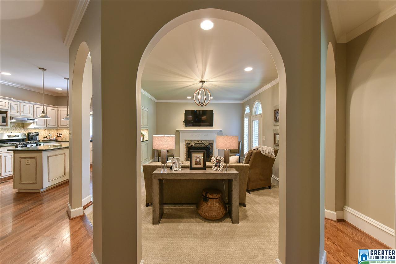 3340 BUCKHEAD DR, Vestavia Hills, AL 35216