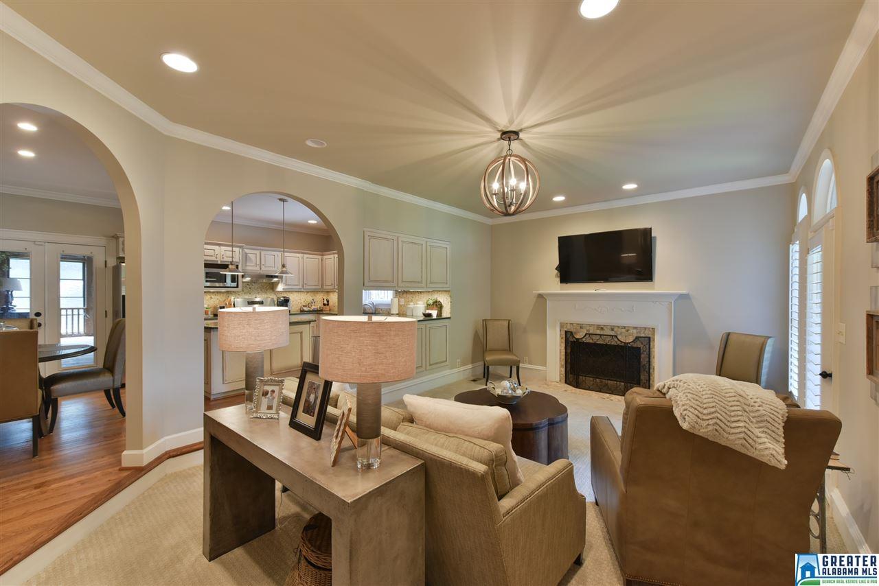 3340 BUCKHEAD DR, Vestavia Hills, AL 35216