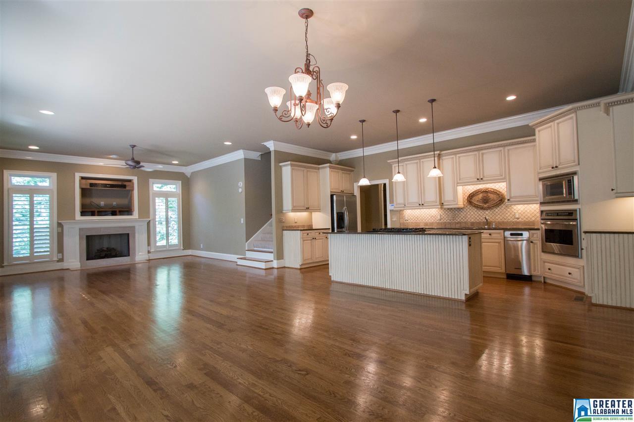 1909 VESTWOOD HILLS CT, Vestavia Hills, AL 35216