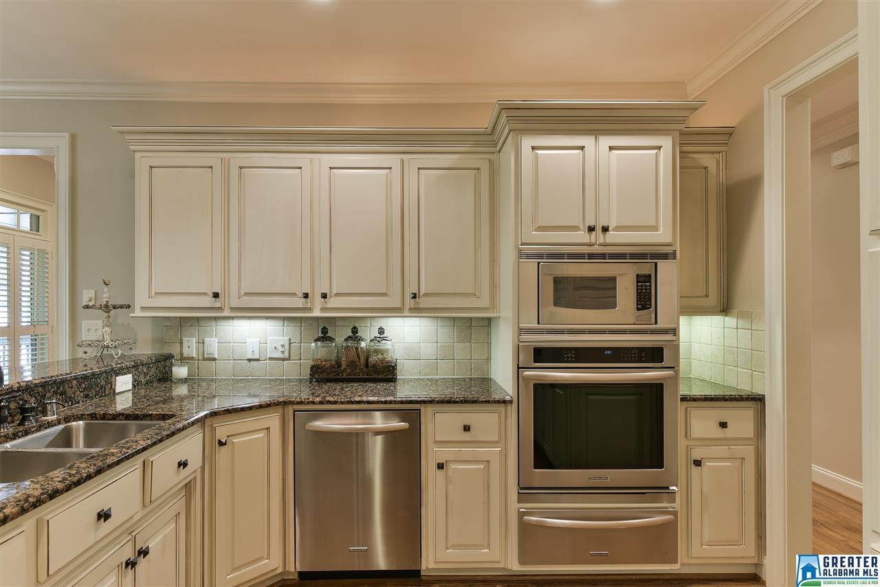 1597 WOODRIDGE PL, Vestavia Hills, AL 35216