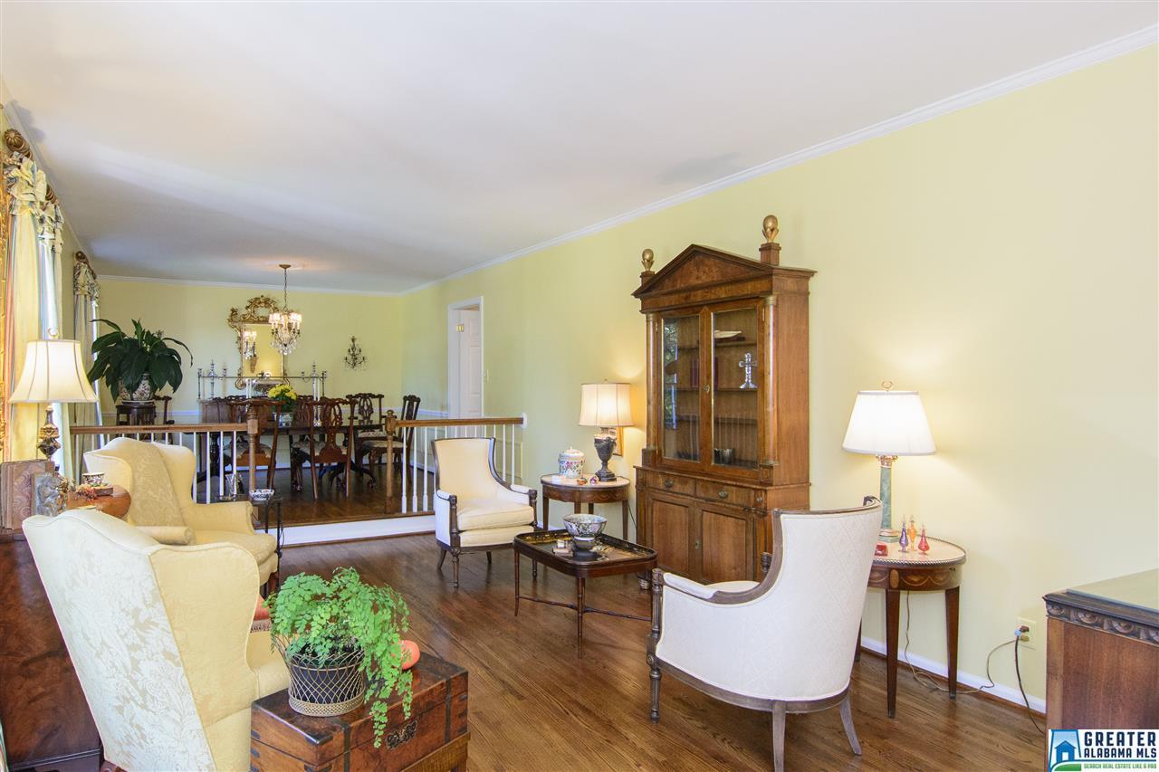 3772 CRESTBROOK RD, Mountain Brook, AL 35223