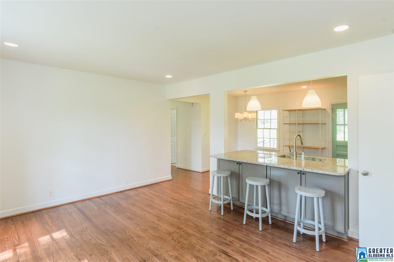 2200 PEACOCK LN, Mountain Brook, AL 35223