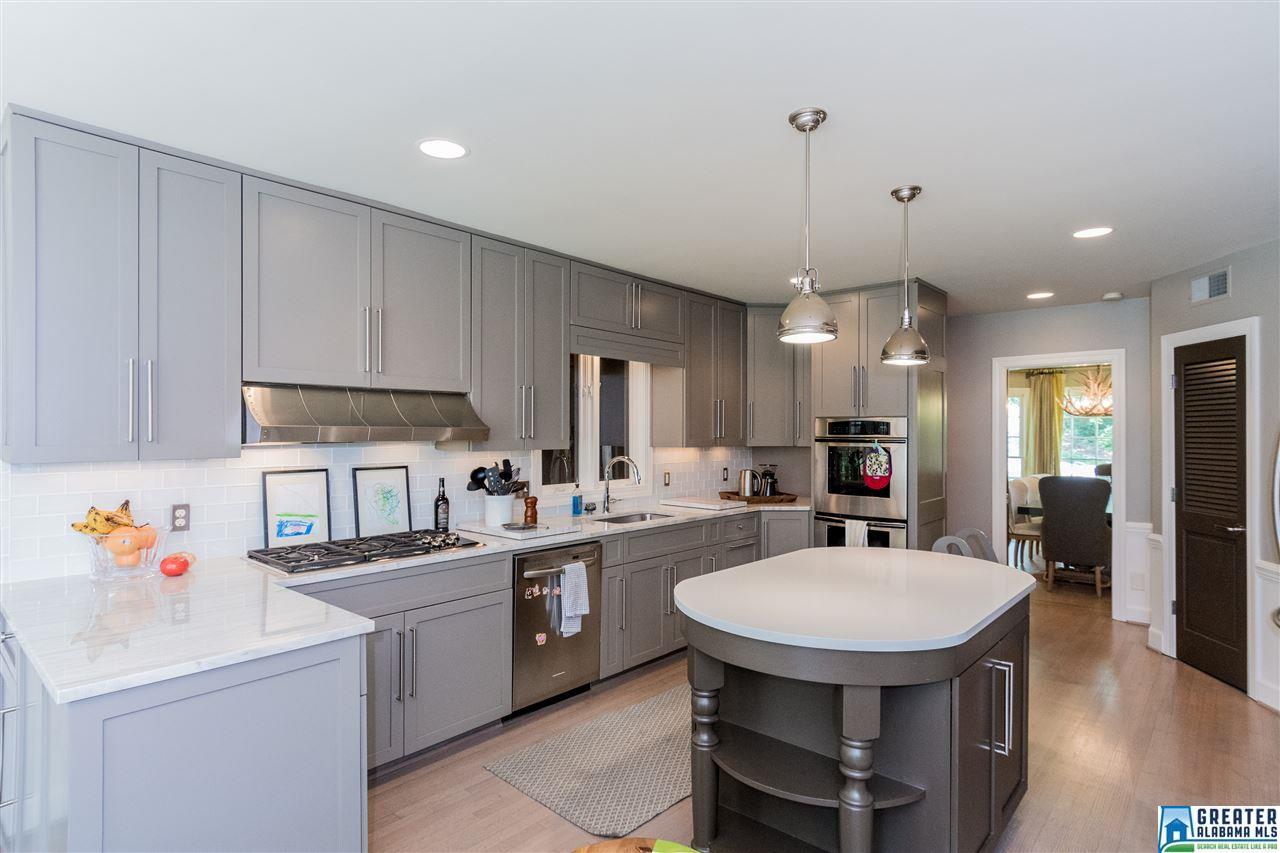 3513 BETHUNE DR, Mountain Brook, AL 35223