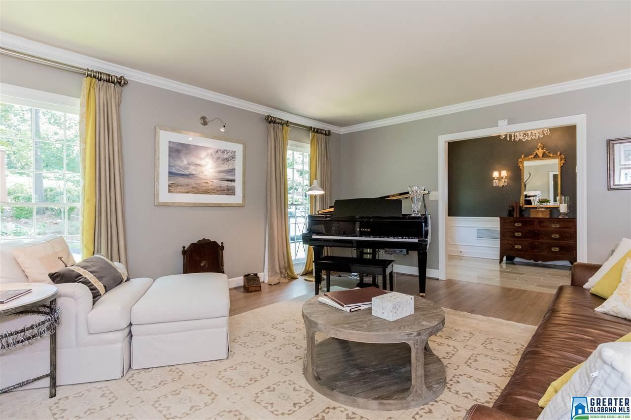 3513 BETHUNE DR, Mountain Brook, AL 35223
