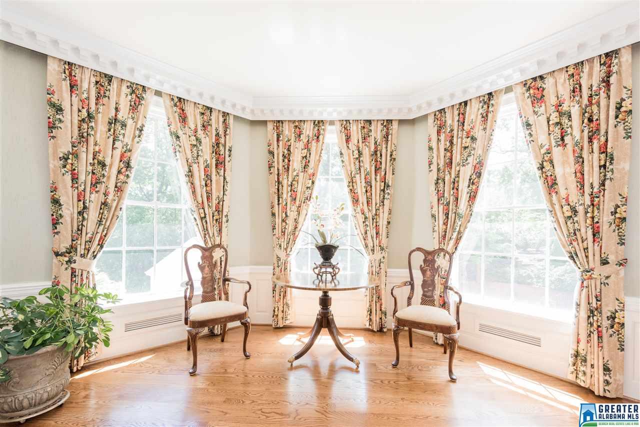 3258 DELL RD, Mountain Brook, AL 35223
