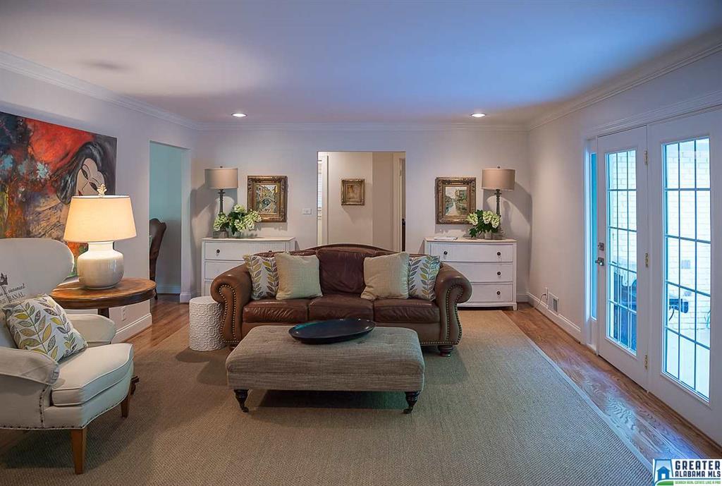 3669 Northcote Dr, Mountain Brook, AL 35223