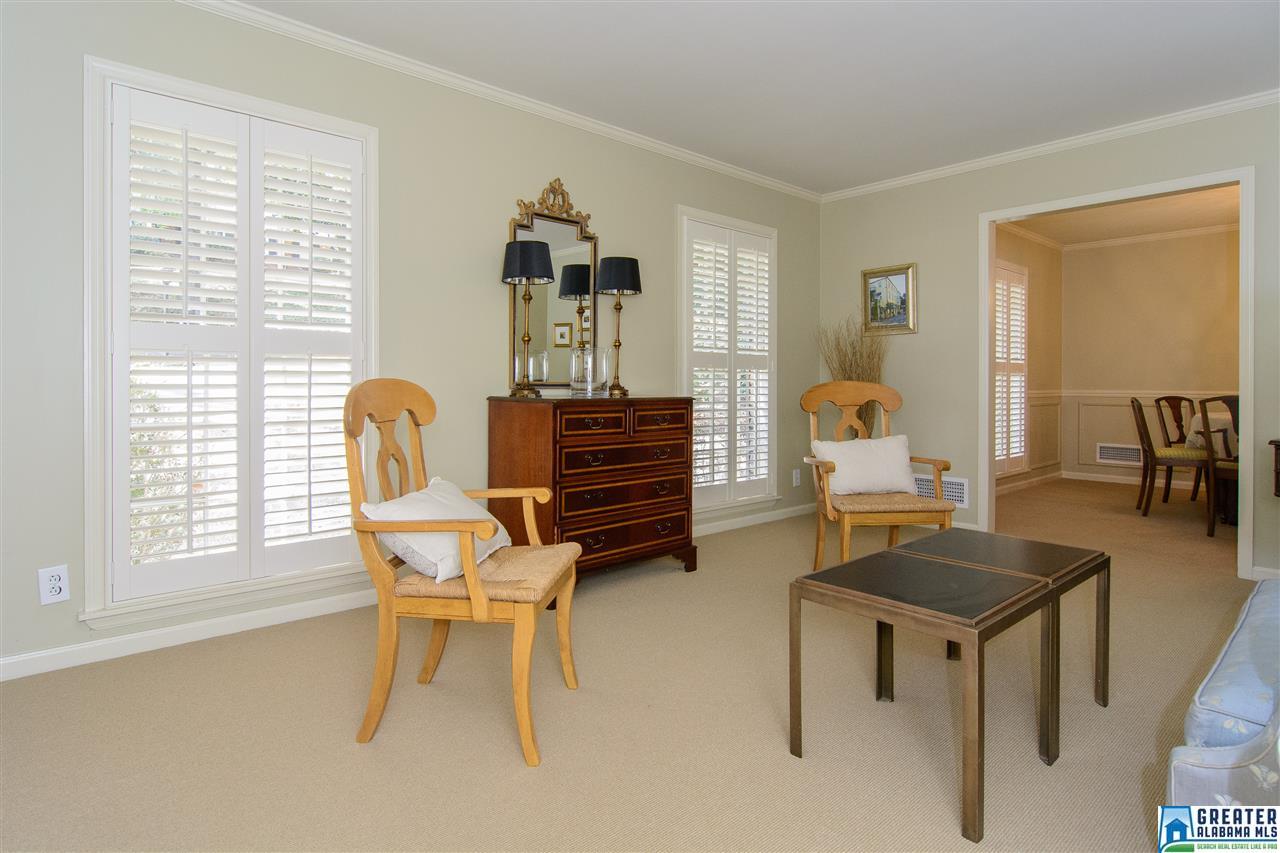 3733 FOREST RUN RD, Mountain Brook, AL 35223