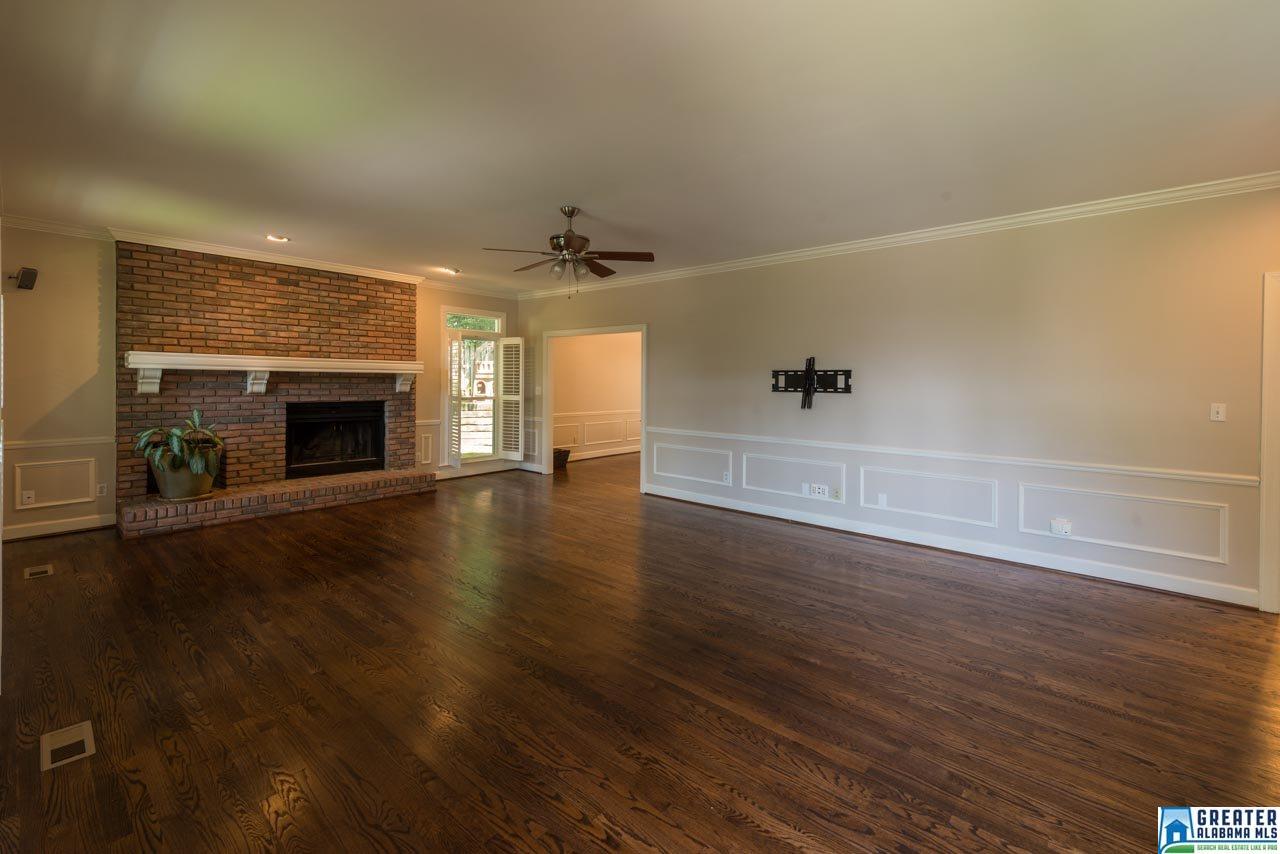 3752 MOUNTAIN VIEW LN, Vestavia Hills, AL 35223