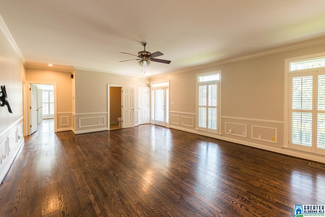 3752 MOUNTAIN VIEW LN, Vestavia Hills, AL 35223