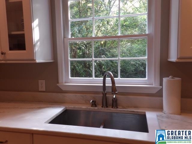 3305 SANDHURST RD, Mountain Brook, AL 35223