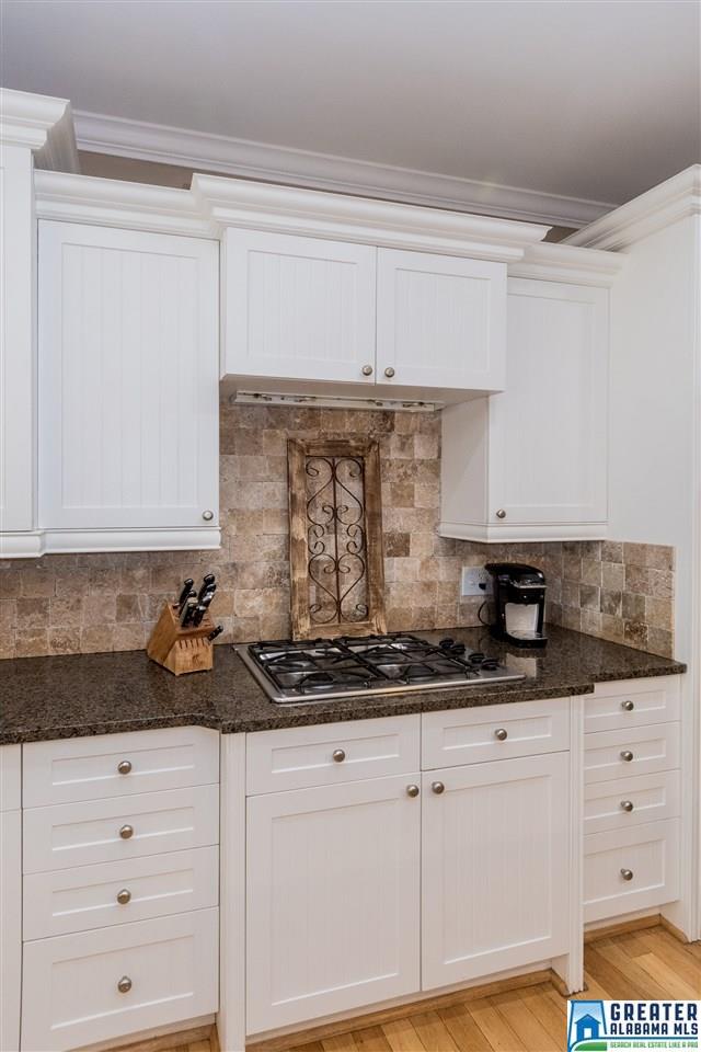 3340 SANDHURST RD, Mountain Brook, AL 35223