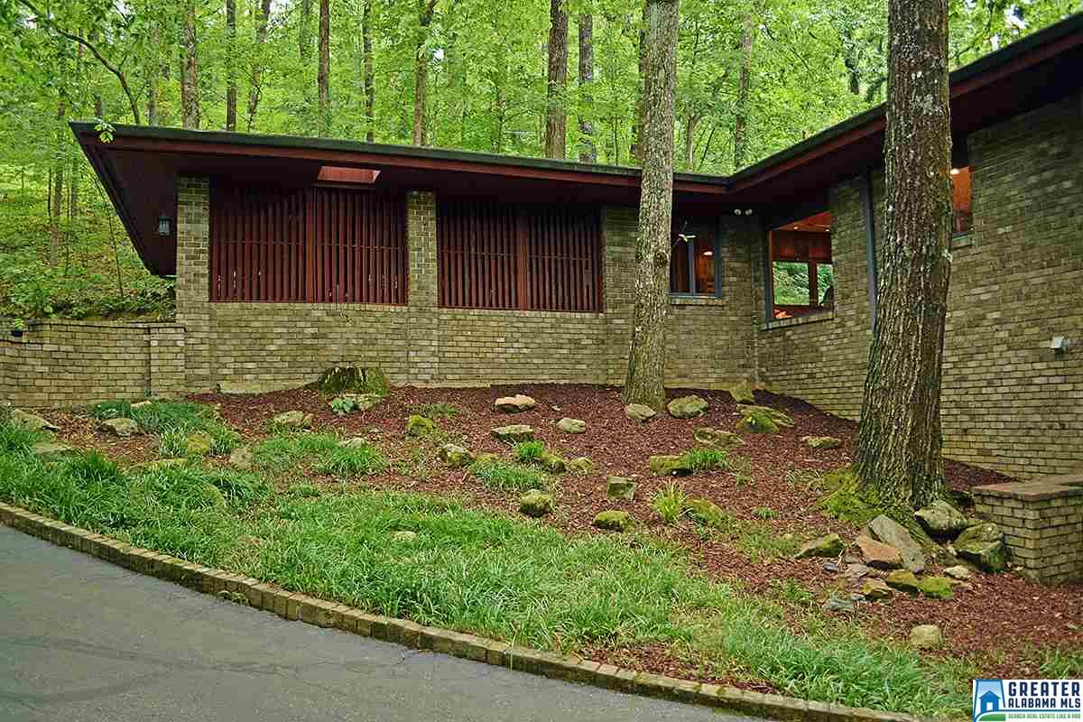 3343 BROOKWOOD RD, Mountain Brook, AL 35223