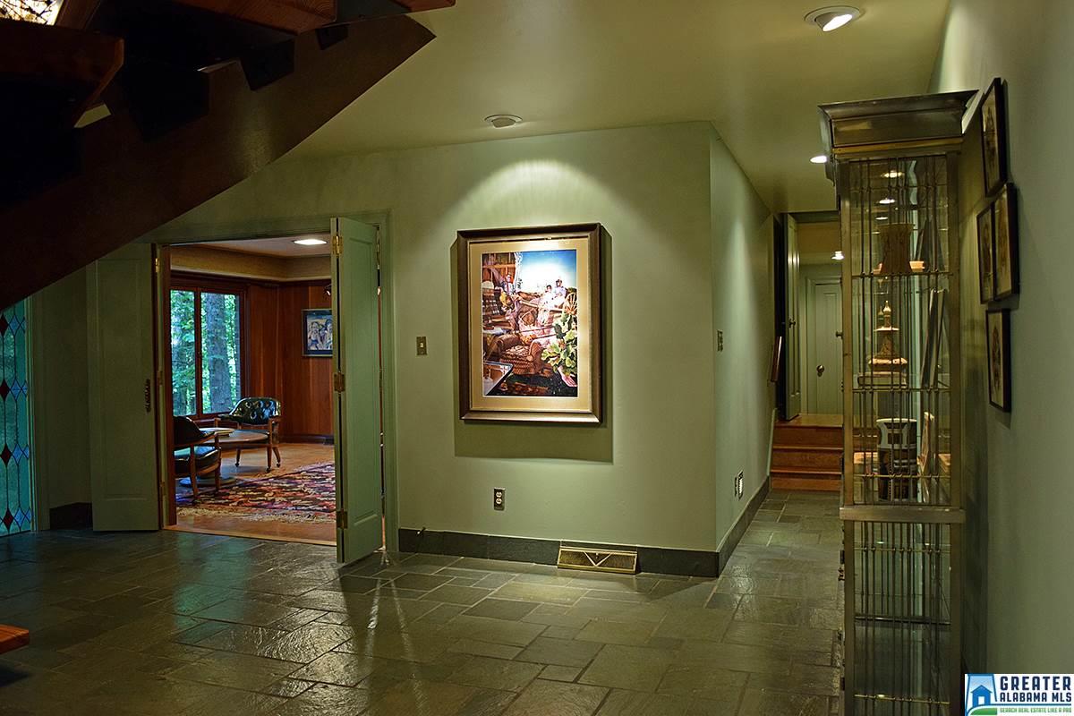 3343 BROOKWOOD RD, Mountain Brook, AL 35223