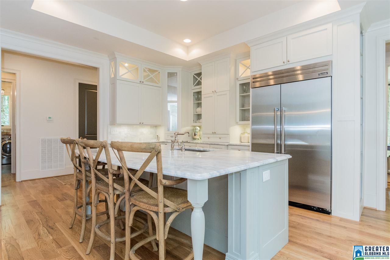3737 DUNBARTON DR, Mountain Brook, AL 35223