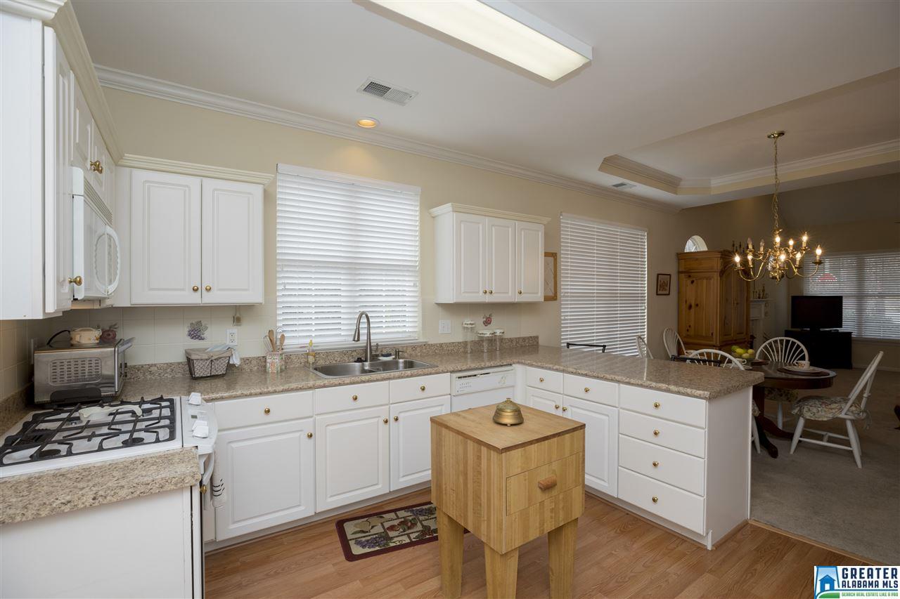 100 SHEFFIELD CT, Hoover, AL 35226