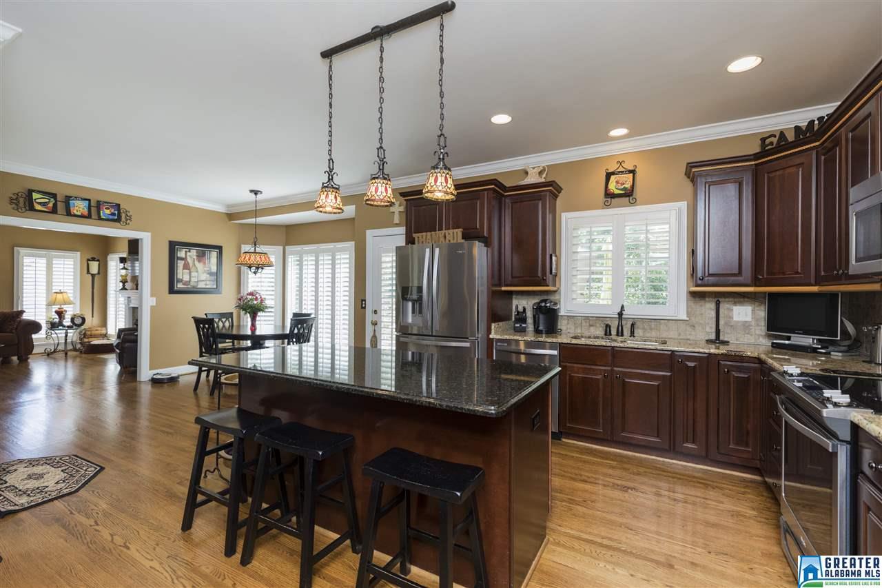 1184 HIBISCUS DR, Hoover, AL 35226