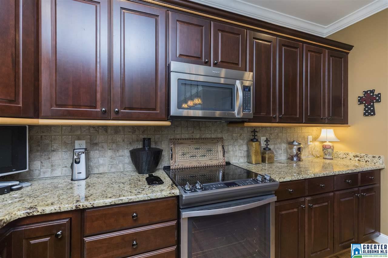 1184 HIBISCUS DR, Hoover, AL 35226