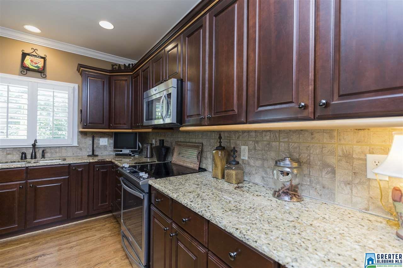 1184 HIBISCUS DR, Hoover, AL 35226