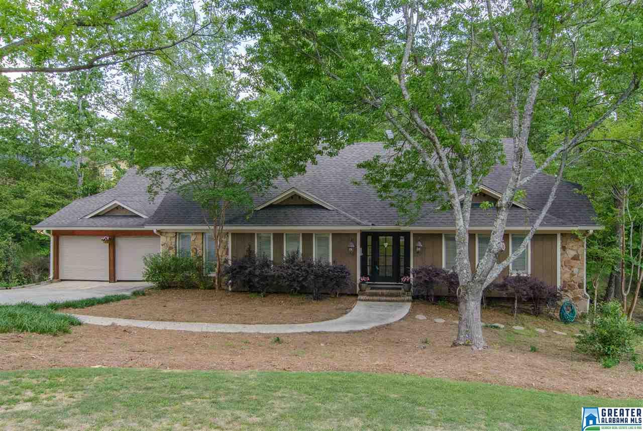 711 TWIN BRANCH DR, Vestavia Hills, AL 35226
