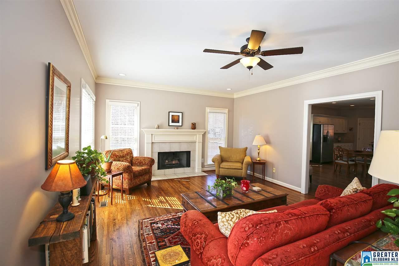 1800 POLO CT, Hoover, AL 35226