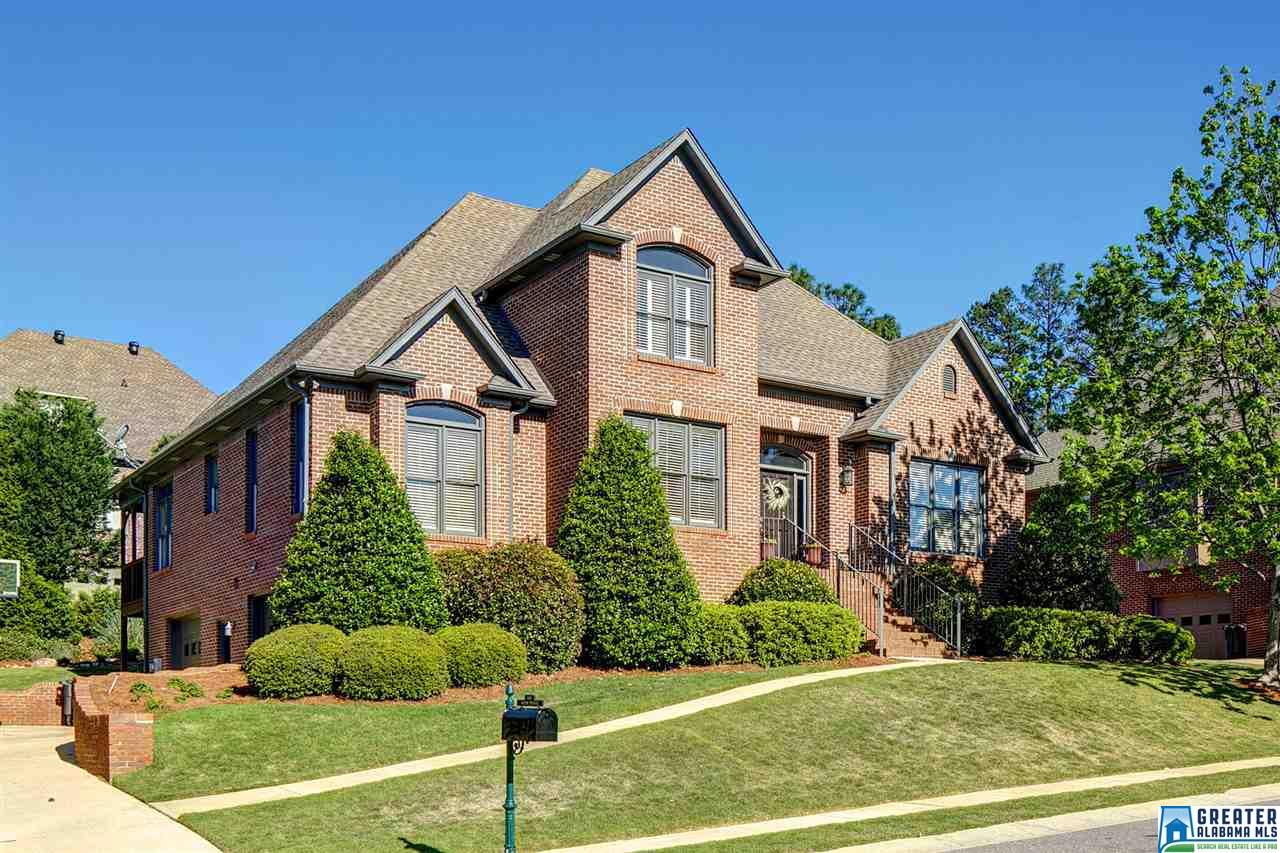 817 BEAR TRC, Hoover, AL 35226