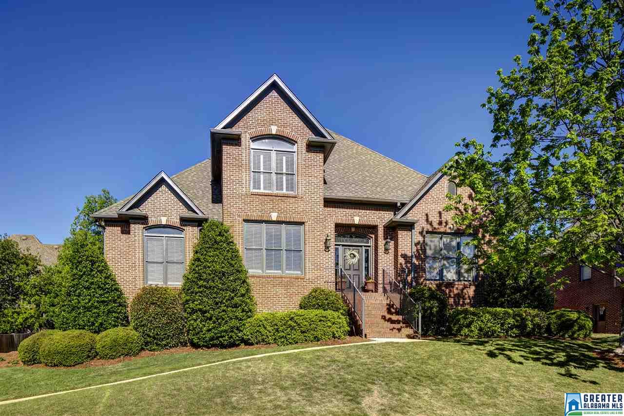 817 BEAR TRC, Hoover, AL 35226