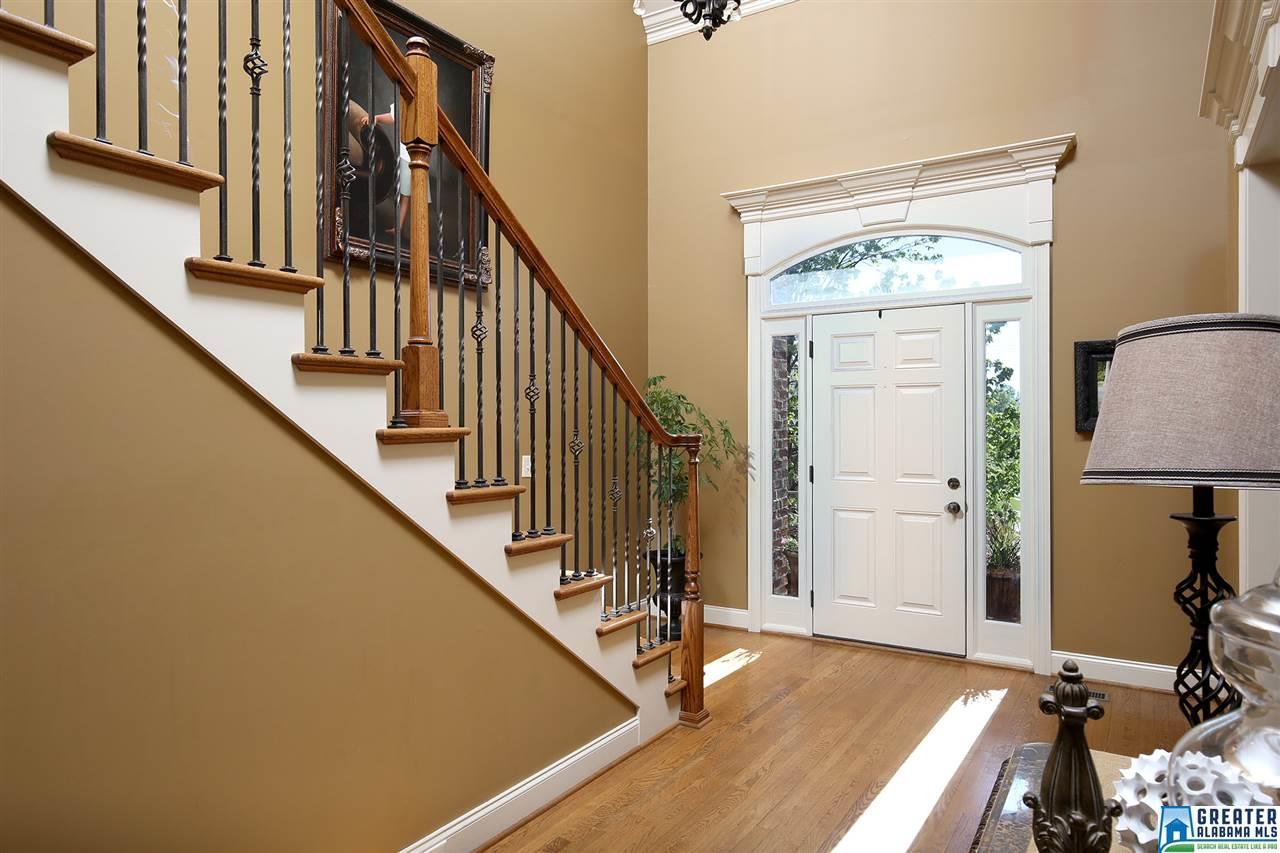 817 BEAR TRC, Hoover, AL 35226