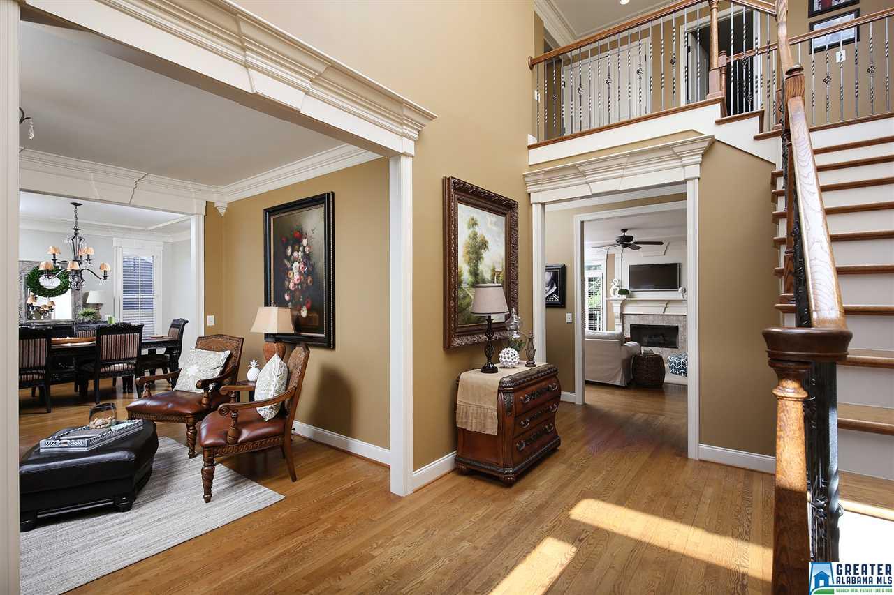 817 BEAR TRC, Hoover, AL 35226