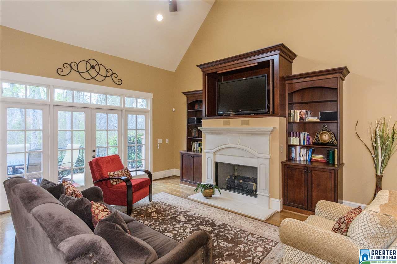308 STONE BROOK CIR, Hoover, AL 35226
