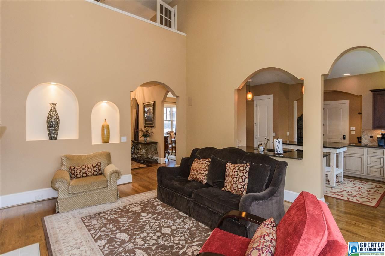 308 STONE BROOK CIR, Hoover, AL 35226