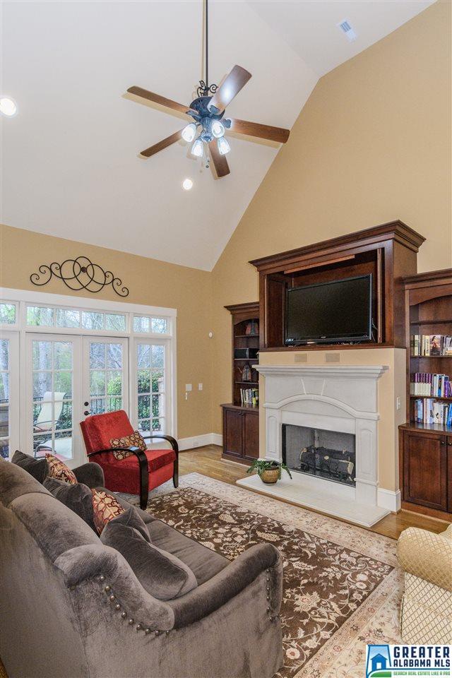 308 STONE BROOK CIR, Hoover, AL 35226