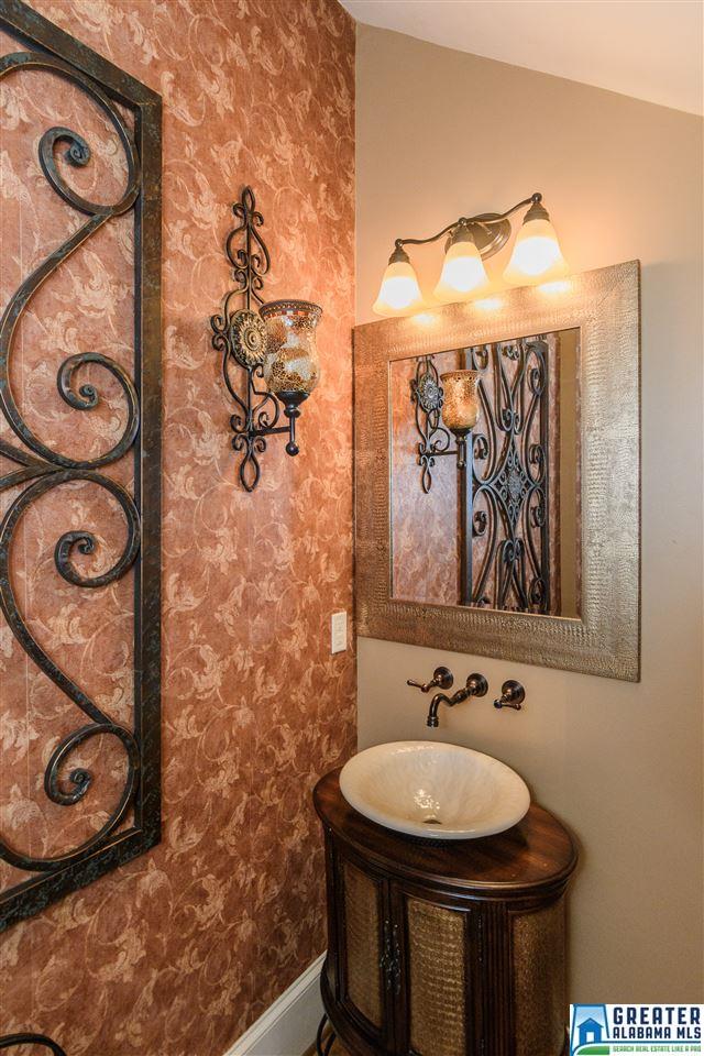 308 STONE BROOK CIR, Hoover, AL 35226