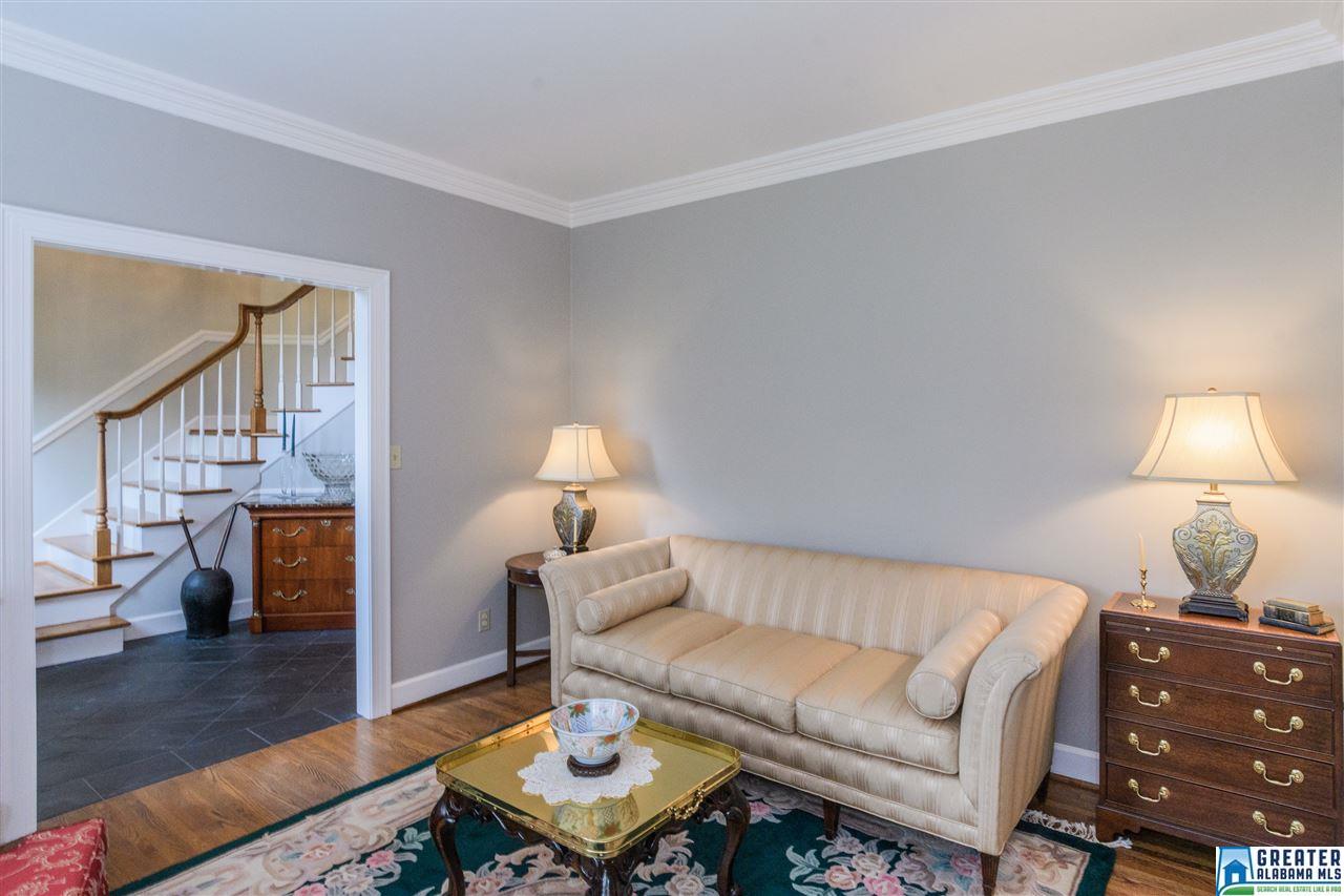 3204 HUNTINGTON CT, Hoover, AL 35226