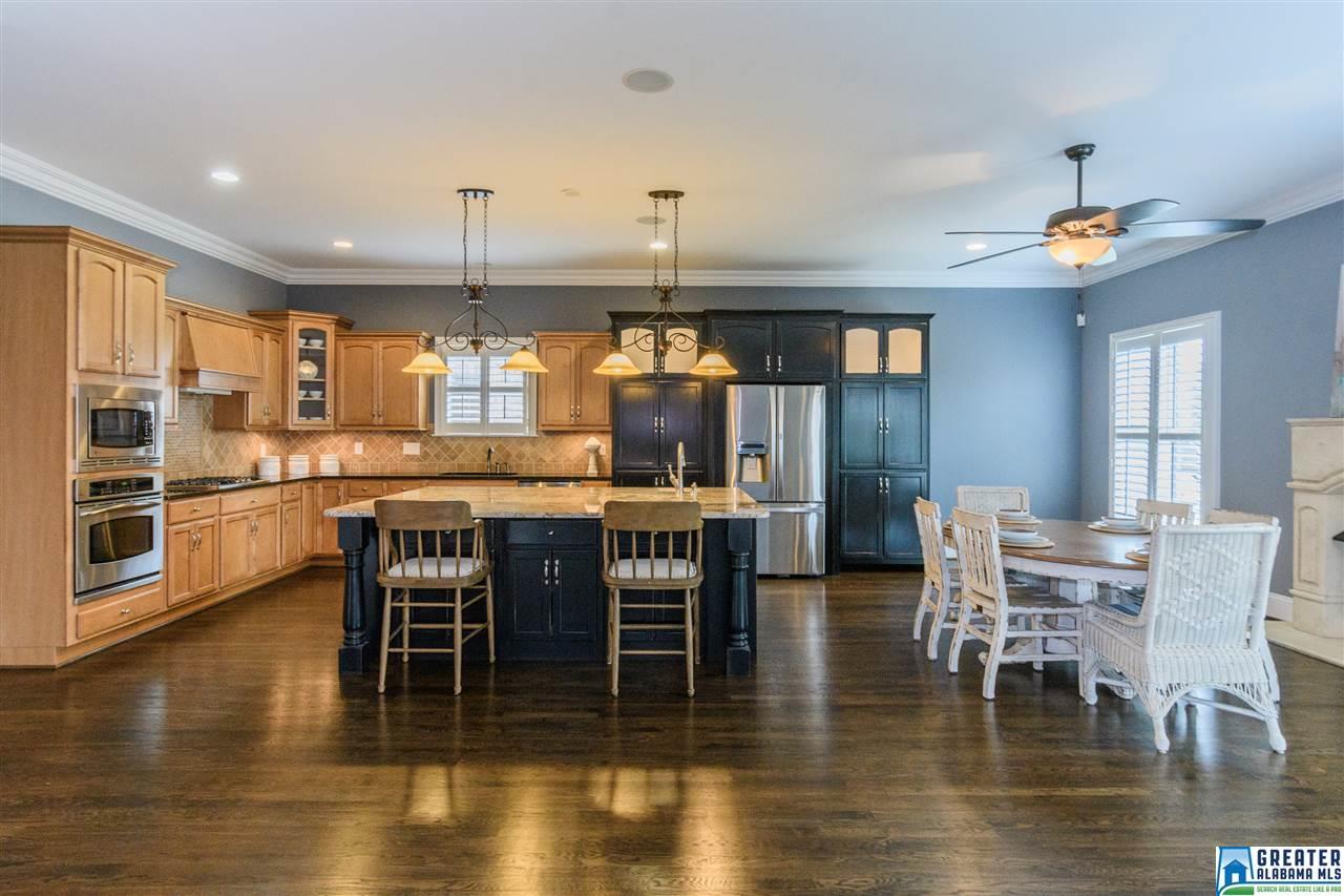 2316 BELLEVUE CT, Hoover, AL 35226