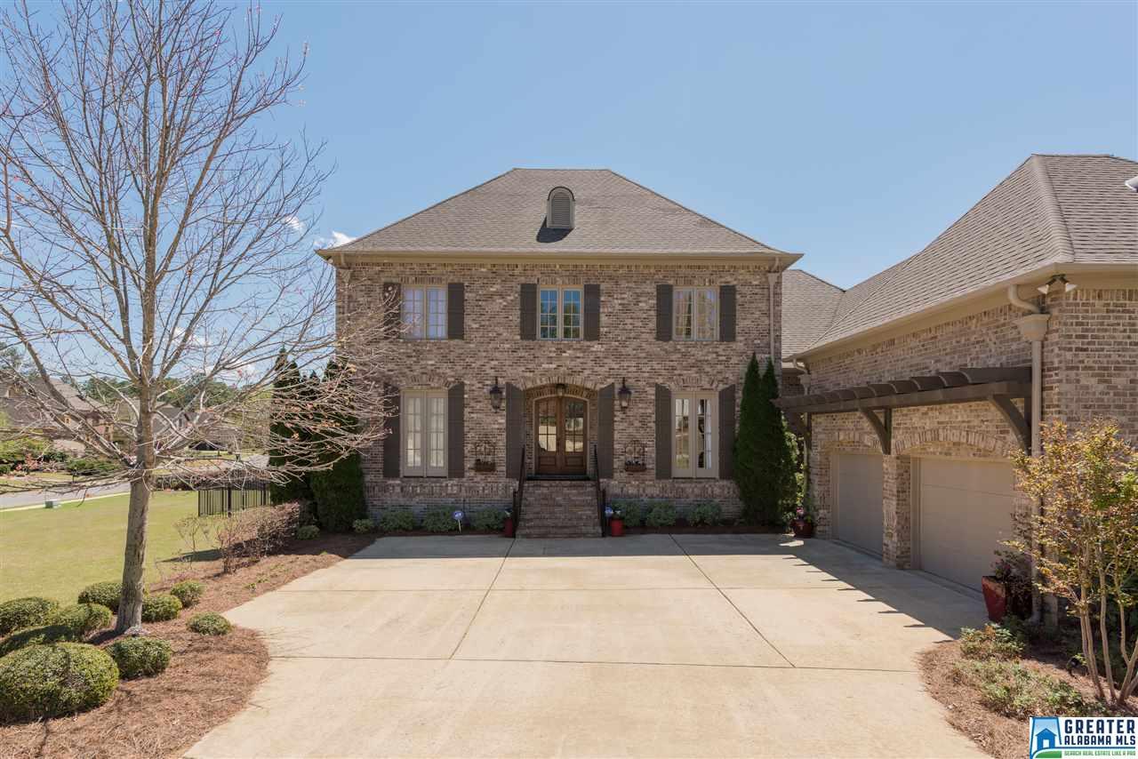 2306 BELLEVUE CT, Hoover, AL 35226
