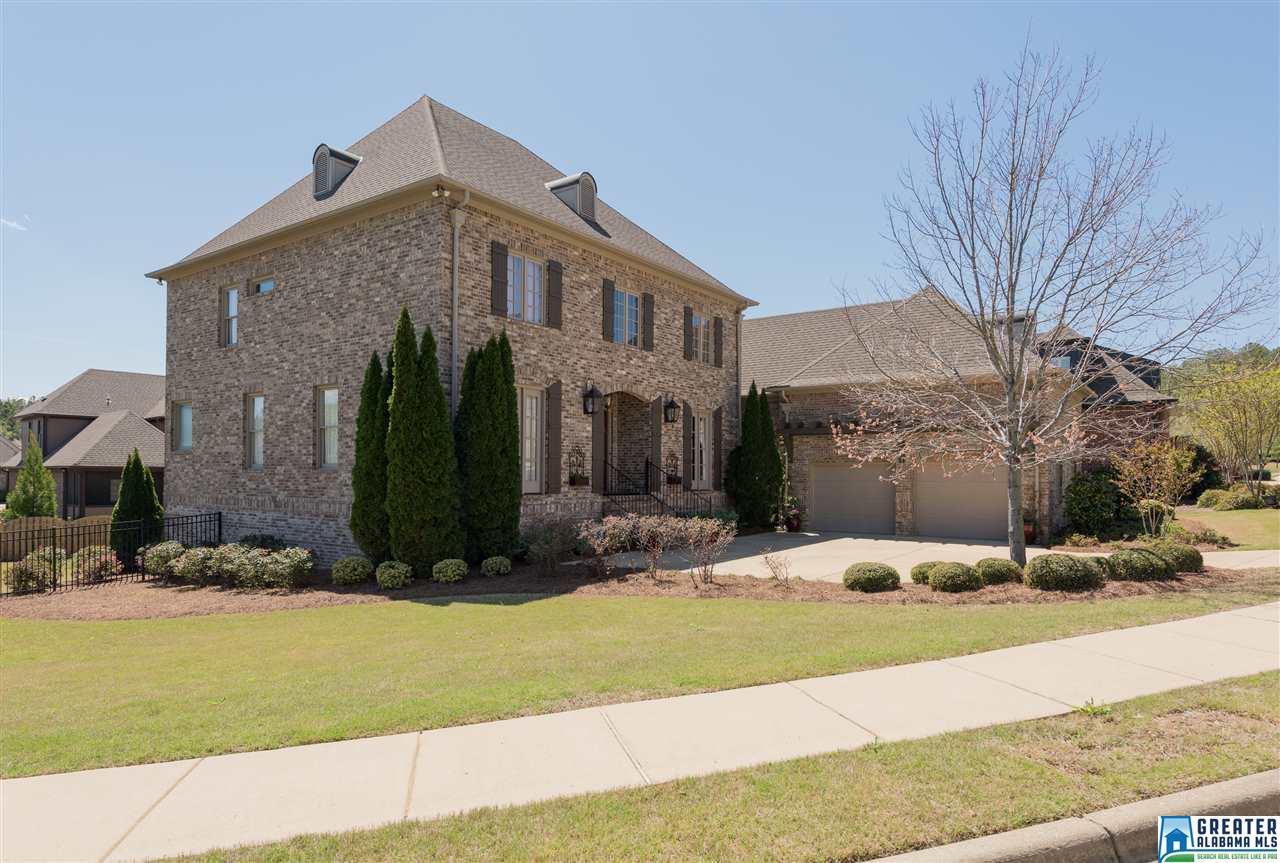 2306 BELLEVUE CT, Hoover, AL 35226