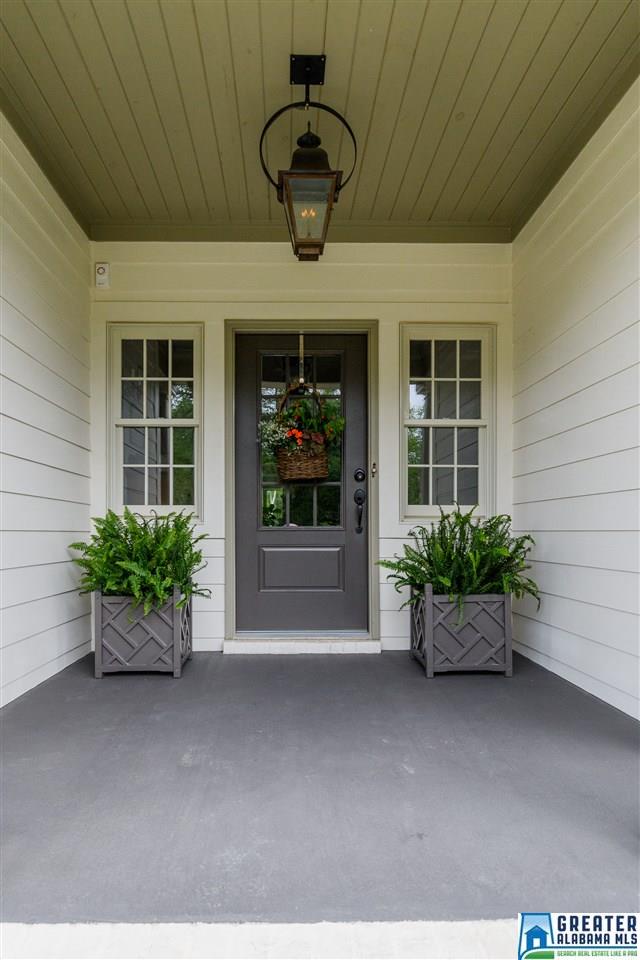 2289 SOUTHAMPTON DR, Hoover, AL 35226
