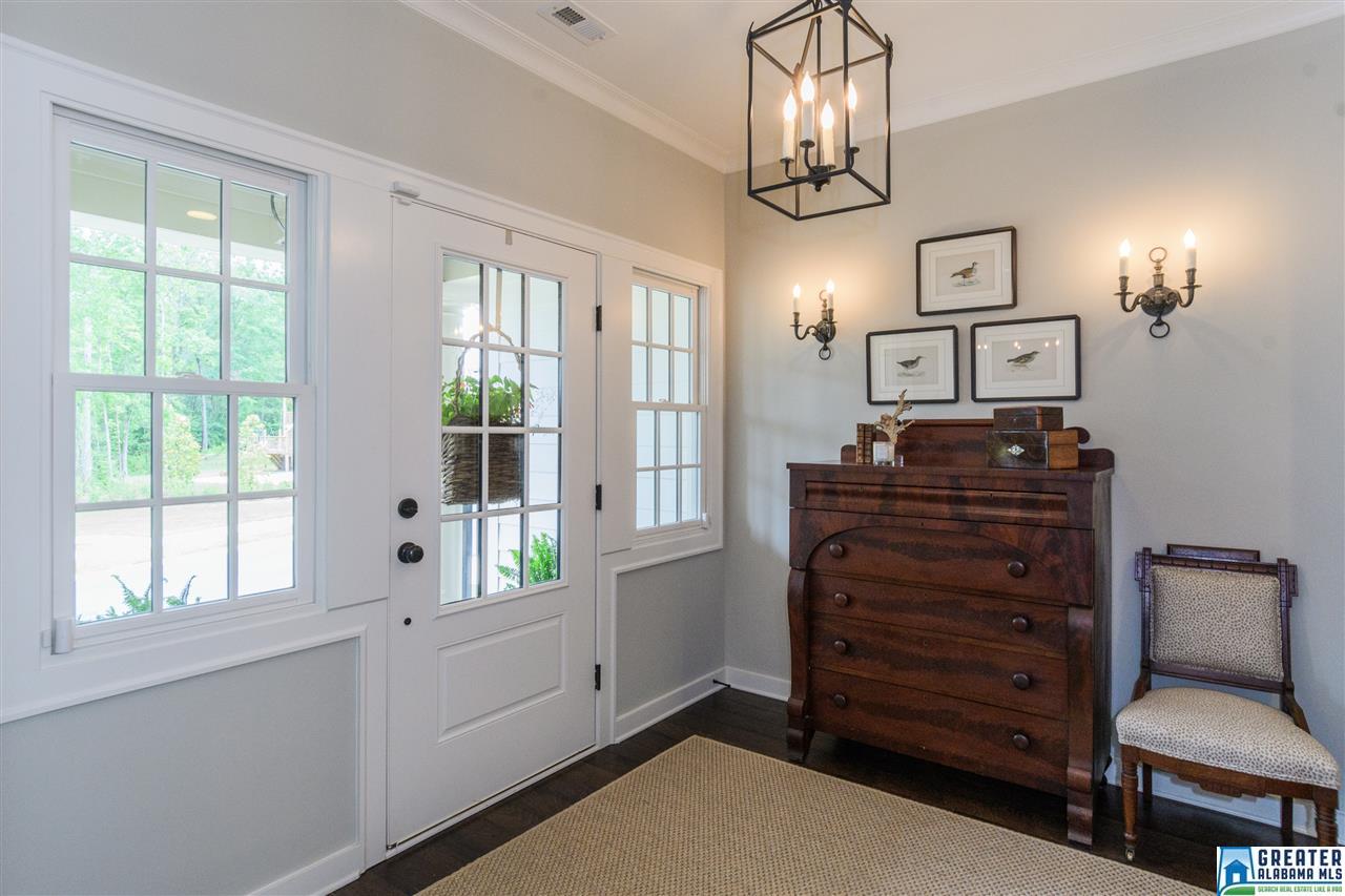 2289 SOUTHAMPTON DR, Hoover, AL 35226
