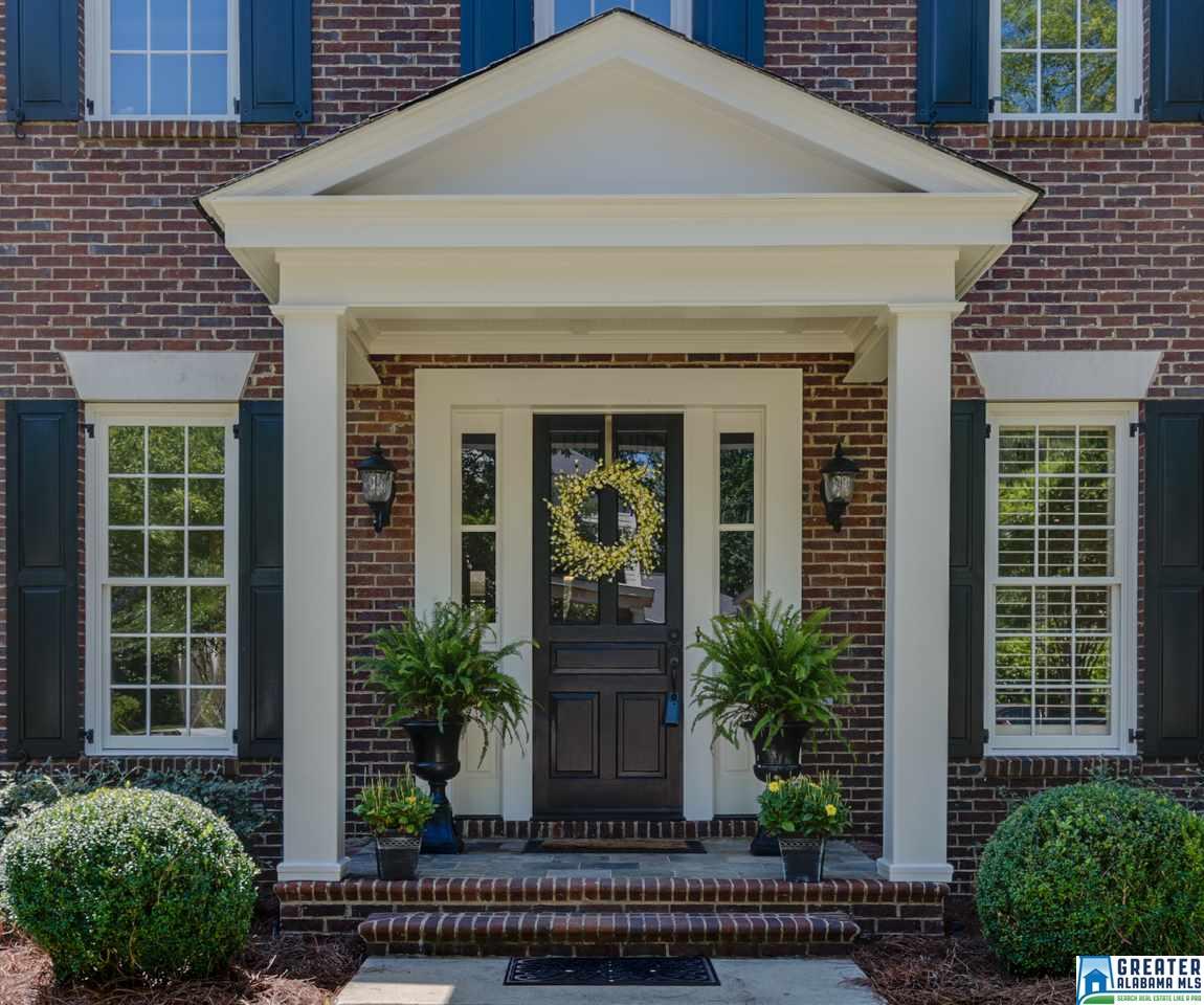 654 FOUNDERS PARK DR, Hoover, AL 35226