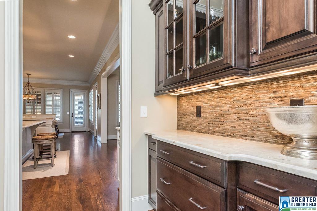741 CHESTNUT PARK LN, Hoover, AL 35226