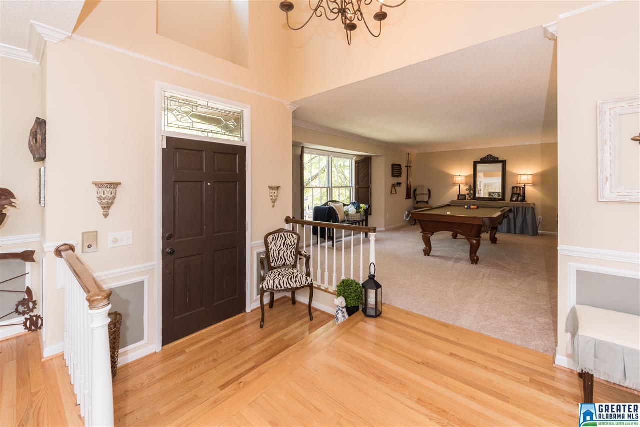 2571 FOOTHILLS DR, Hoover, AL 35226