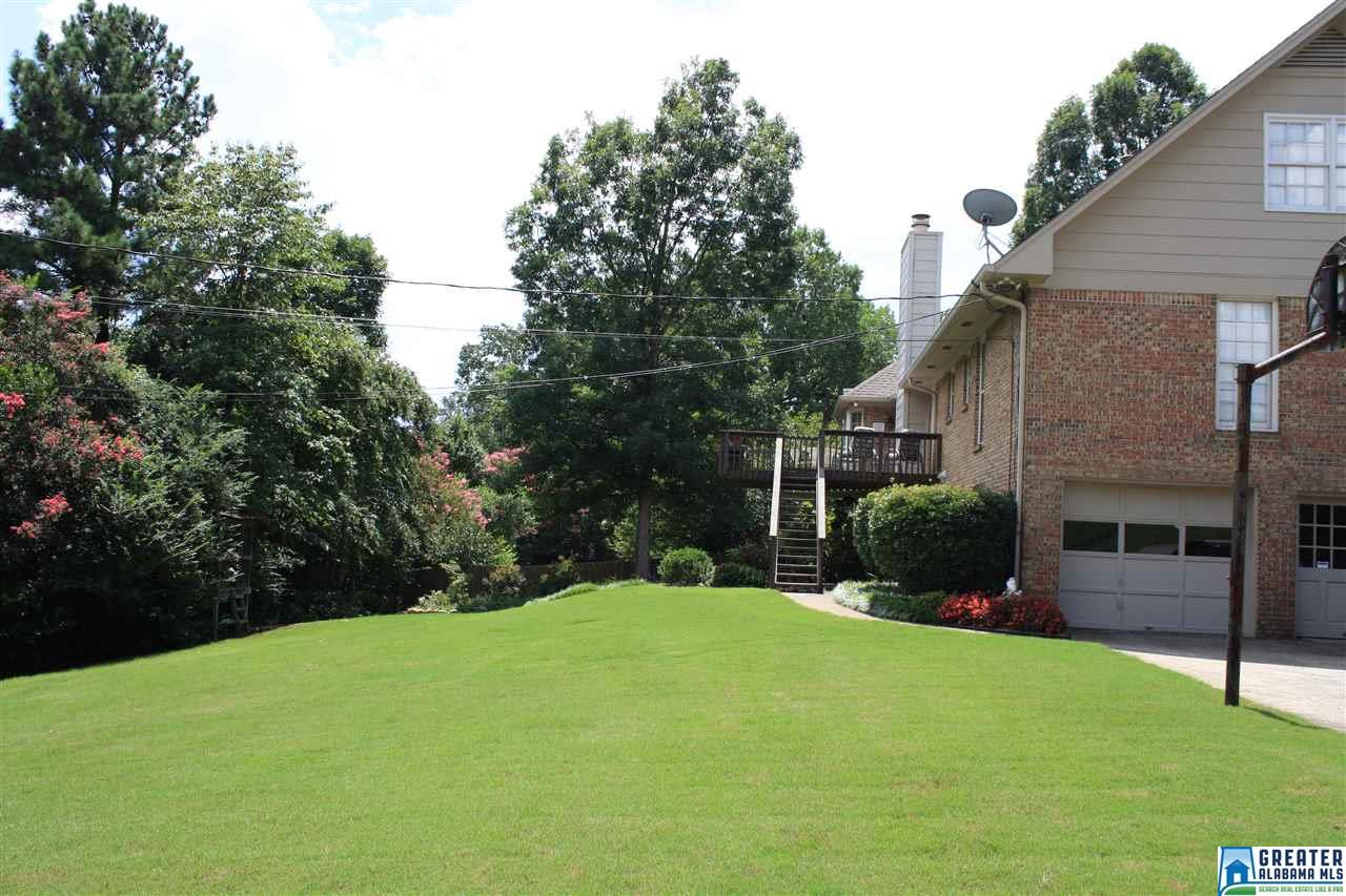 805 MILL RUN LN, Hoover, AL 35226