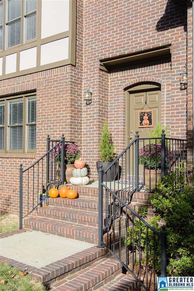317 DELCRIS CT, Homewood, AL 35226